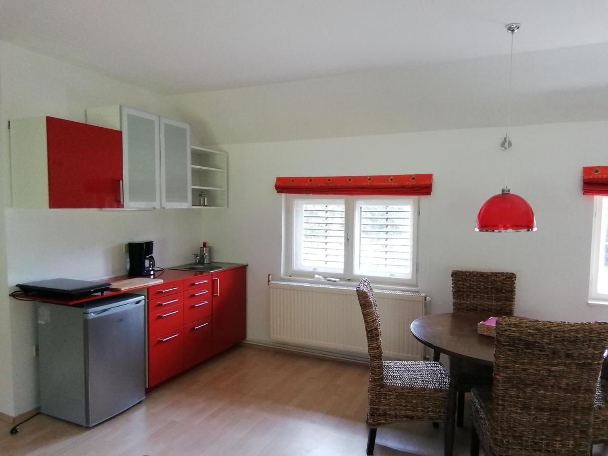 Appartement Waldhaus Pat à Galambok Extérieur photo